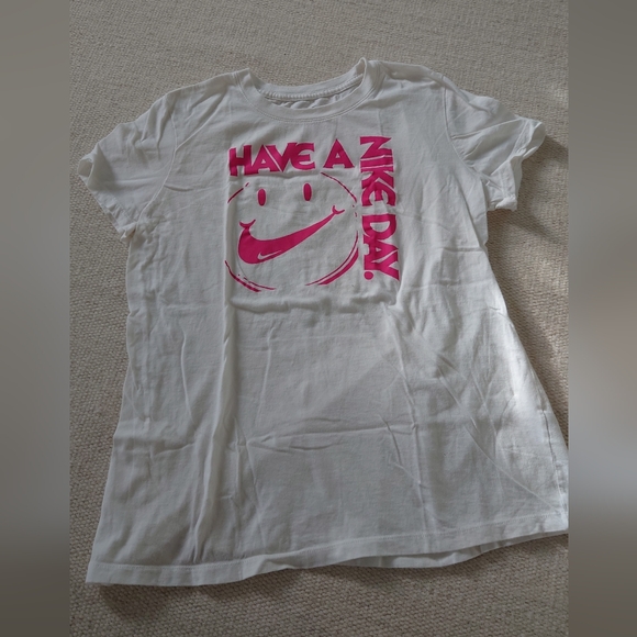 Nike "Have a Nike Day" White Tee with Pink Graphic - Picture 1 of 4